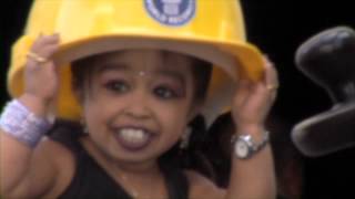 Worlds Shortest Man And Woman Meet For The First Time