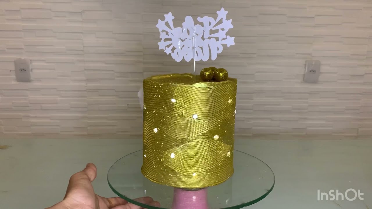 Aprenda a fazer bolo com Led tema de ano novo!