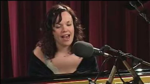 River (Joni Mitchell)  Allison Crowe live w. lyrics