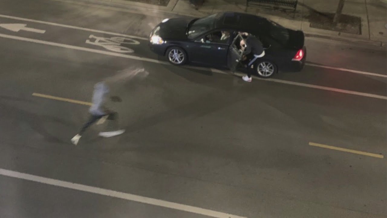 Armed jewelry store owner scares off would-be looters