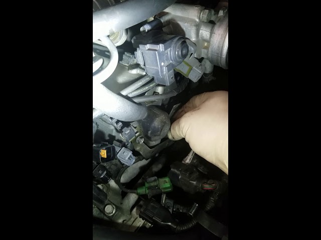 Hyundai Tuscon 2 7 Liter Camshaft Position Sensor Replacement Youtube