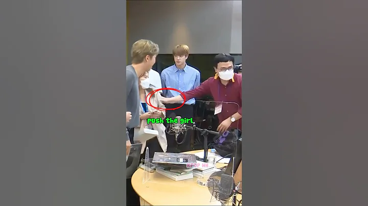 Jin And Jimin's Reaction To Staff Pushing A Girl 😠🙋 #shorts #jimin #jin #bts