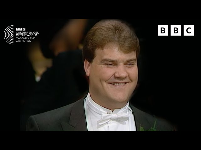 Bryn Terfel - Non più andrai from The Marriage of Figaro (CSOTW, 17th June 1989) class=