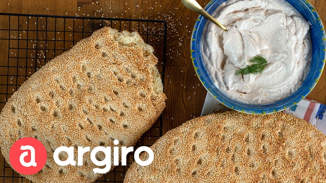 Εύκολη και παραδοσιακή λαγάνα, τραγανή & αφράτη με όλα τα μυστικά της Αργυρώς | Αργυρώ Μπαρμπαρίγου