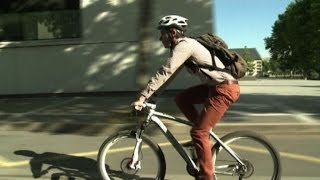 Salute e ambiente, a Parigi si guadagna pedalando in bicicletta