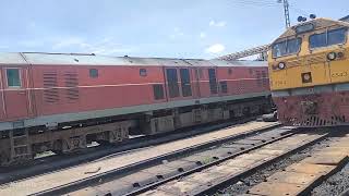 GEA 4528 ติดเครื่อง ออกชาวยขบวน201ที่ ลบบุรี(มั้ง)