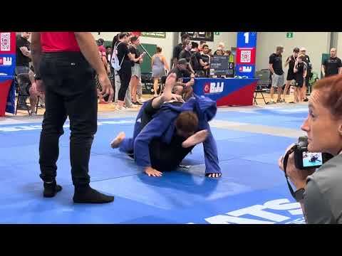 WHITE BELT WAR 🔥 Two BJJ Beginners Battle It Out | INSANE Guard Retention!