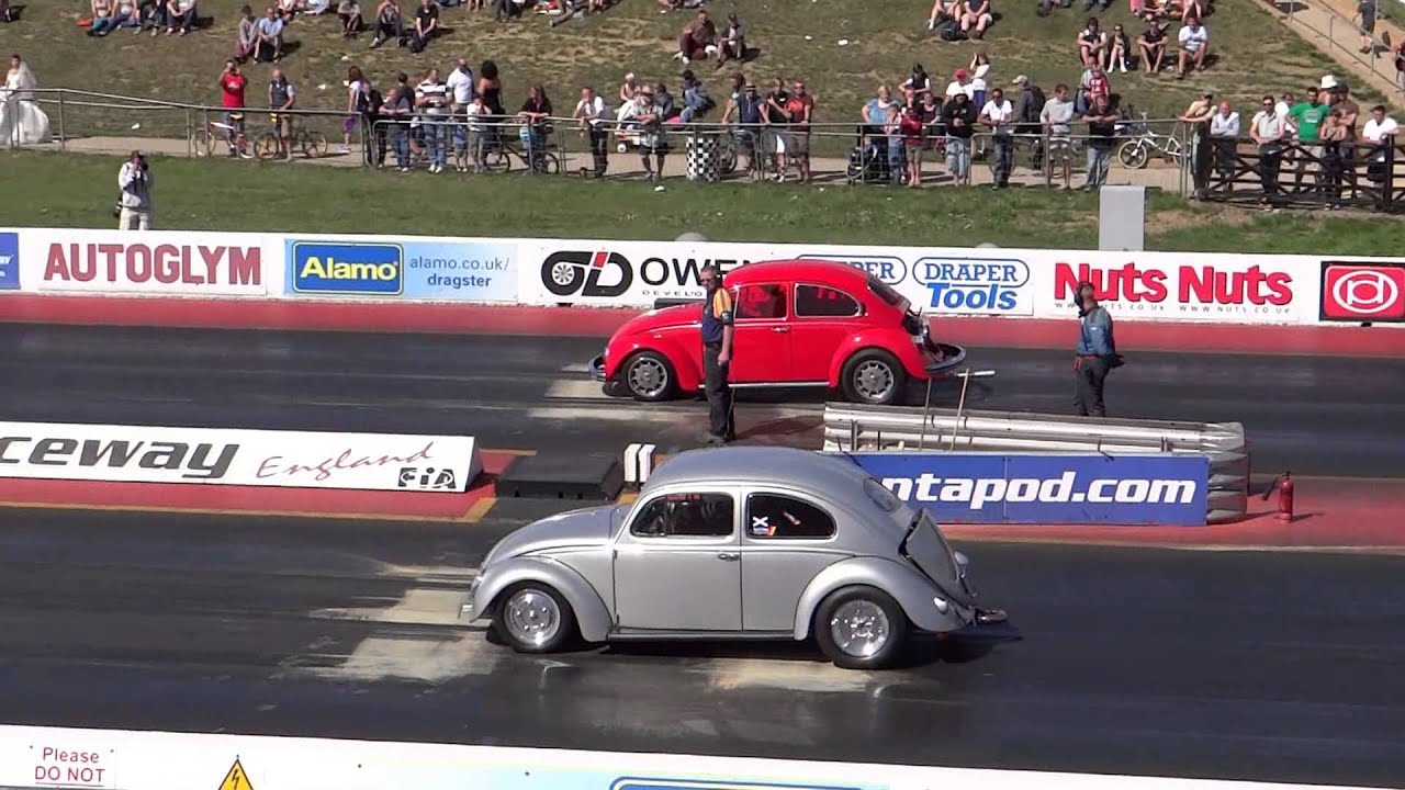 2013 VW Action - Colin Jardine's Silver VW Beetle running a 11.71