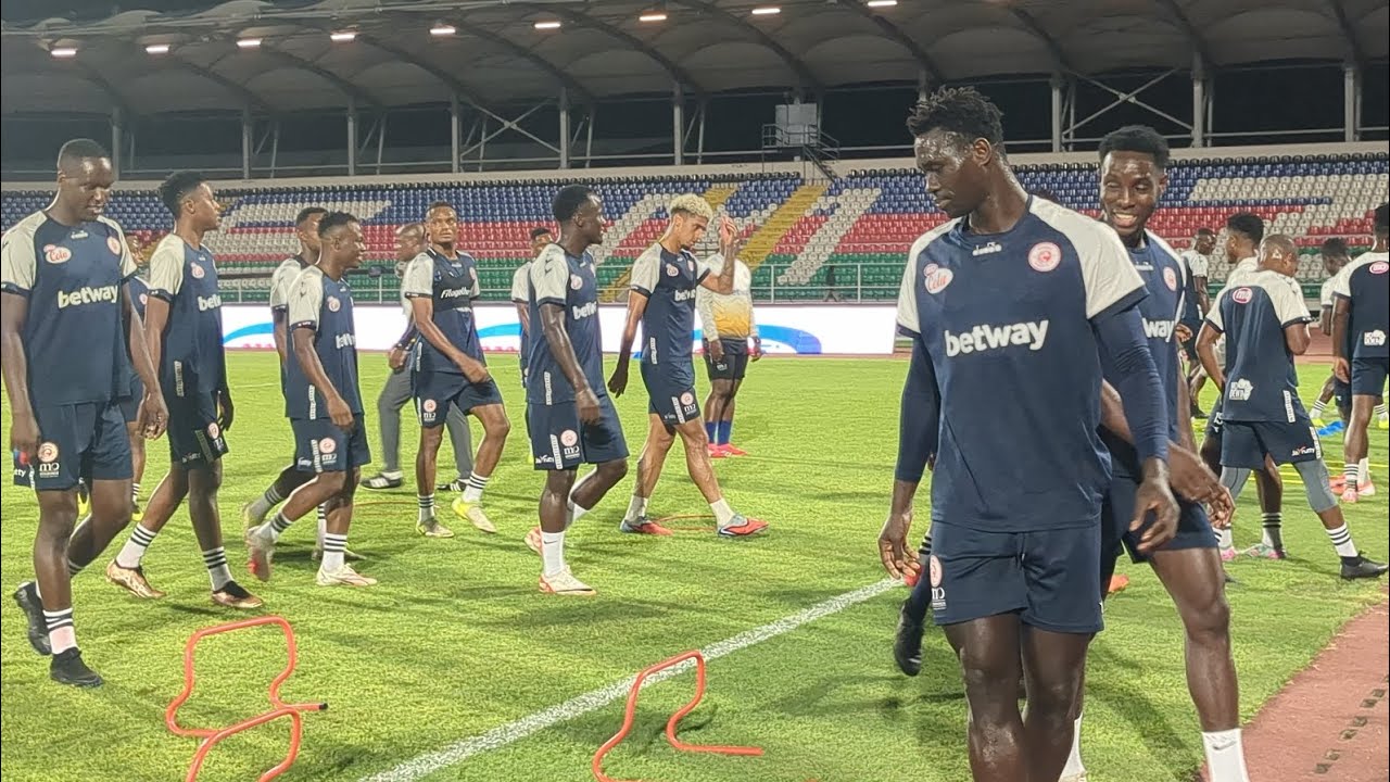 BALAAH LA SIMBA MAZOEZINI LIBASSE,OURA WAFANYA KUFURU KISA DERBY WAONDOA UNYONGE WAO