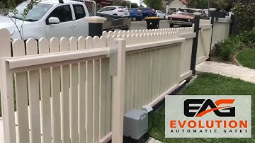 Timber Picket Sliding Gate.