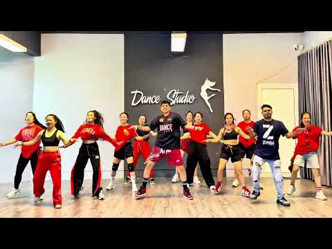 Tropicoqueta Karol G Zin_118 | Mambo | Reggaeton #zumba #zincommunity #fitness