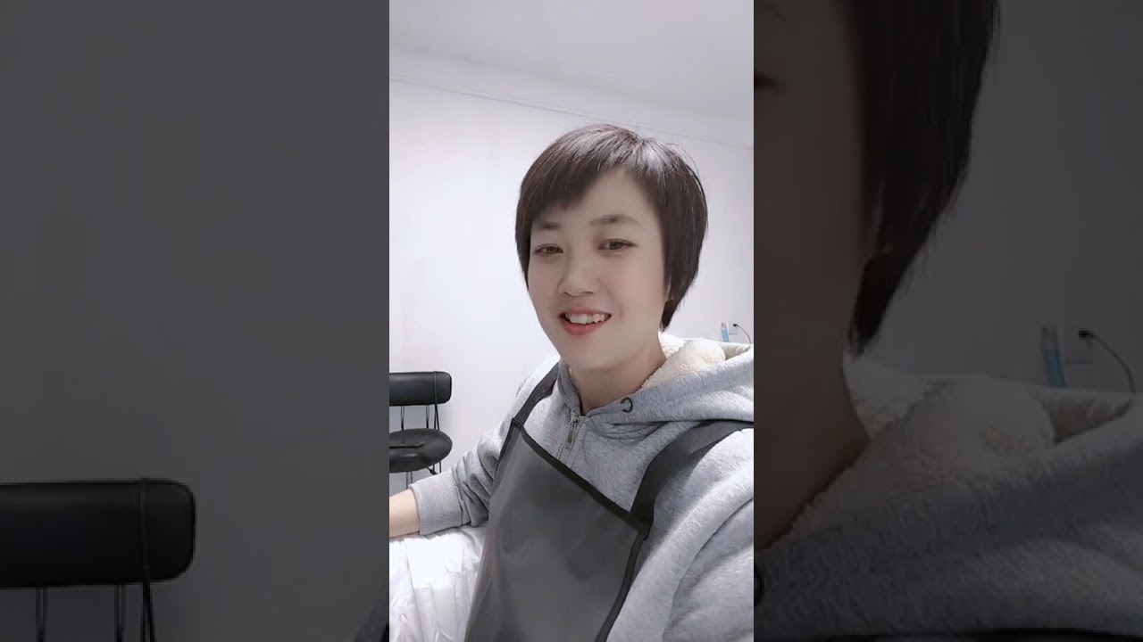 Ngoc rang out the sounds of silent music