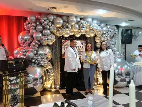 PART 1..TUMANGGAP NG AWARD NA D AKIN!!I WAS INVITED NA TANGGAPIN ANG AWARD NG AKUNG FREN! #amazing