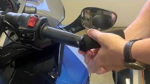 New foam grips unboxing and installation on my Can-Am Spyder!