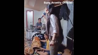 Ngimpi Klambi Ana Sing Nyelang - Voc. teh Susy Arzetty