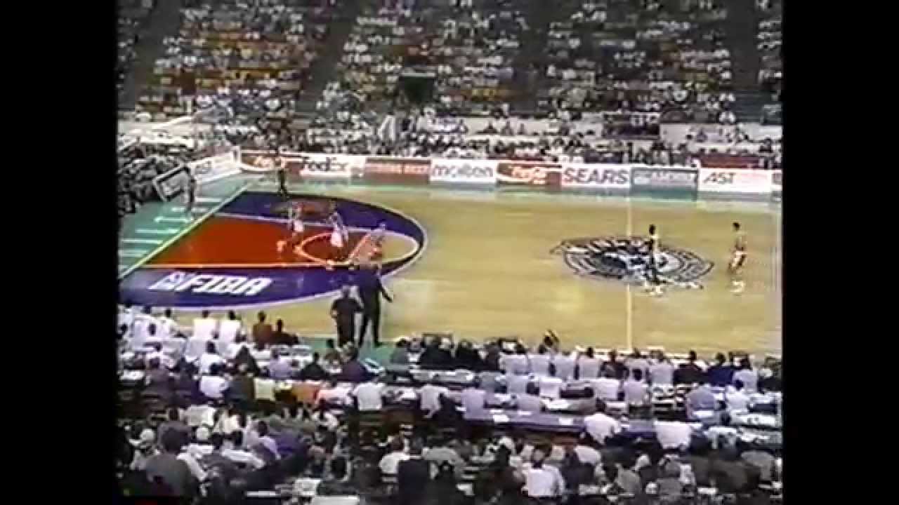 Shawn Kemp - USA vs China - 1994 FWC