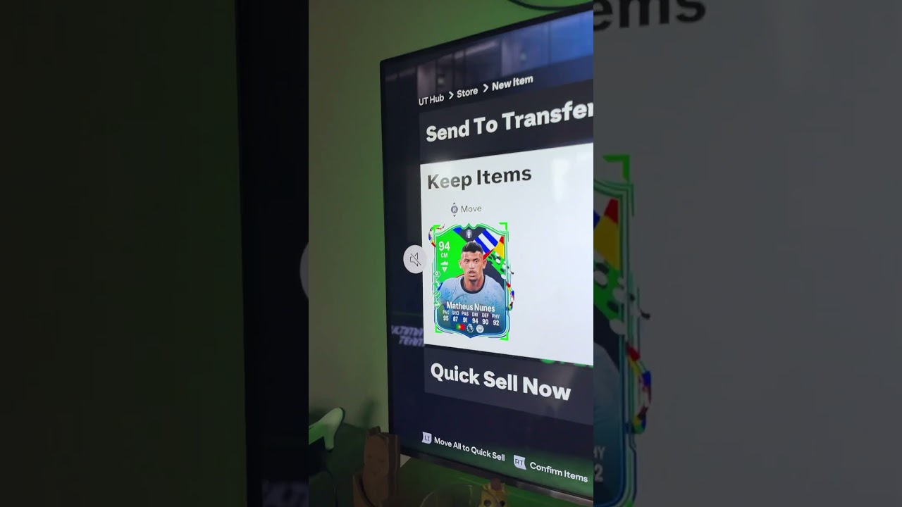 We opened a guarantee path to glory pack on ea fc ultimate team