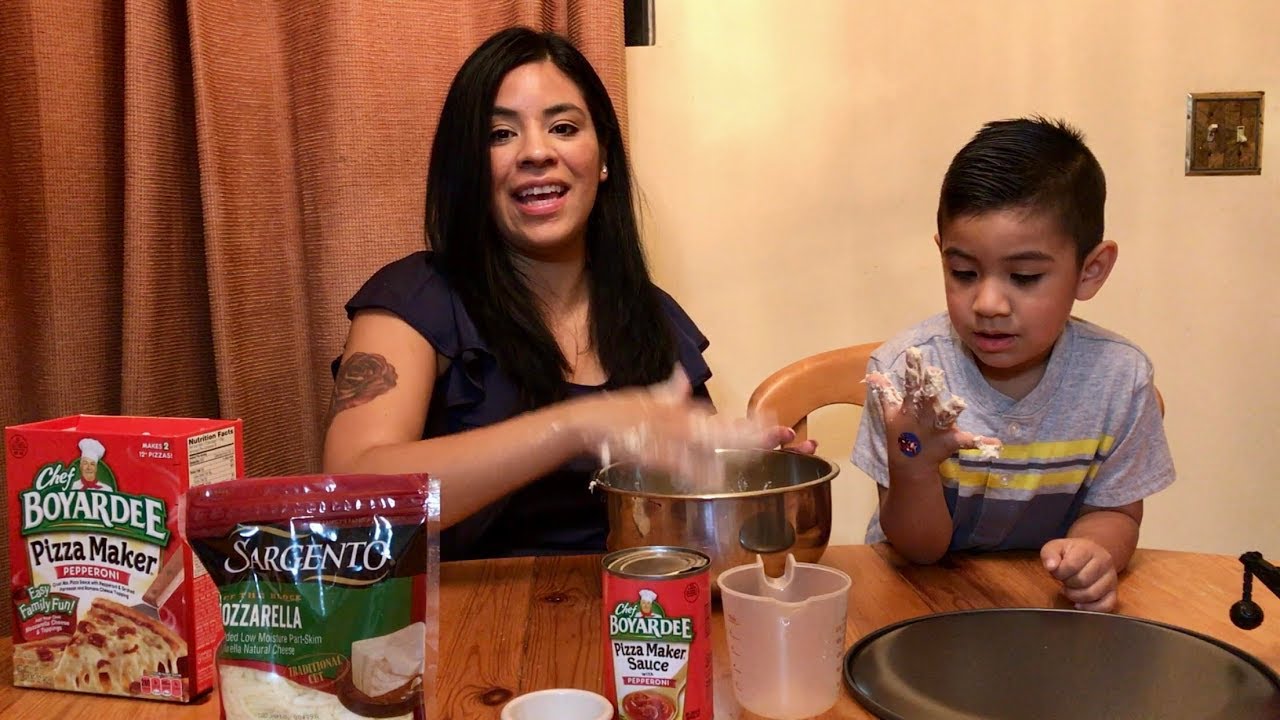 👨🏻‍🍳CHEF BOYARDEE🍕PIZZA KIT YouTube