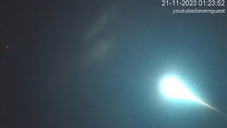 Timelapse Mexico City CDMX - Meteorito o Bólido (vel. real y a 1/5) 21-NOV-23 1:23 hrs. CENIT