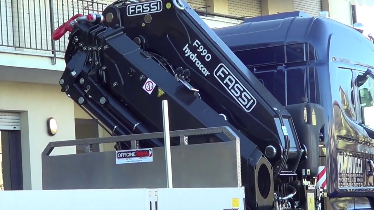 Scania 4 assi - Cassone fisso con gru Fassi
