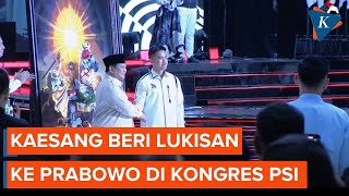 Kaesang Berikan Lukisan dari Tanah 38 Provinsi ke Prabowo di Kongres PSI