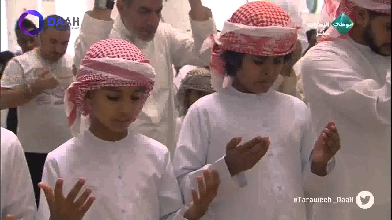 دعاء خاشع مؤثر للشيخ ادريس ابكر ليلة 29 رمضان 1435 جامع الشيخ زايد