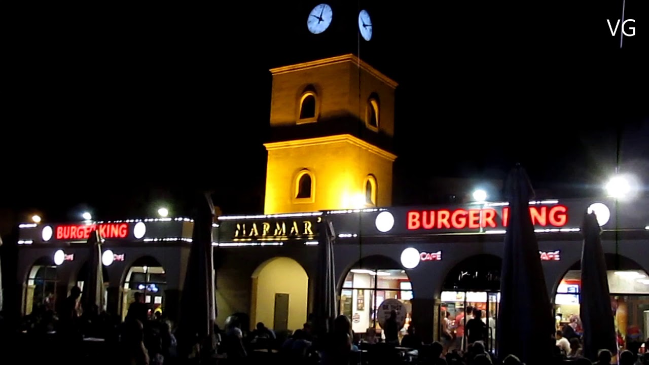 Evening at the Youth Square in Marmaris. Turkey / Вечер на Площади Молодёжи в Мармарисе. Турция