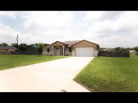 121 Grassy Lane, Elgin, TX home video tour