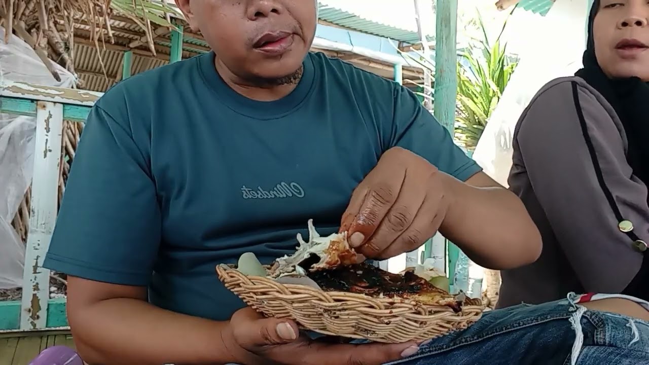 IKAN BAKAR DAN UDANG ASAM MANIS BIKIN NGILER #MENUPANTAI