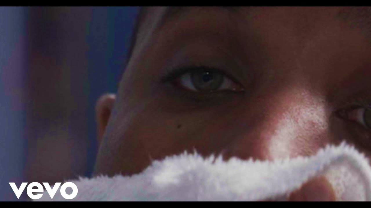 HOZEA - I CAN'T STAY (Official Music Video)