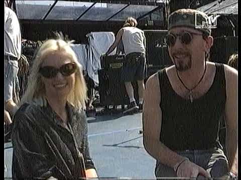 U2 - The Edge Interview ZOO TV Rome - approx. 1993 (VHS Rip TV Recording)