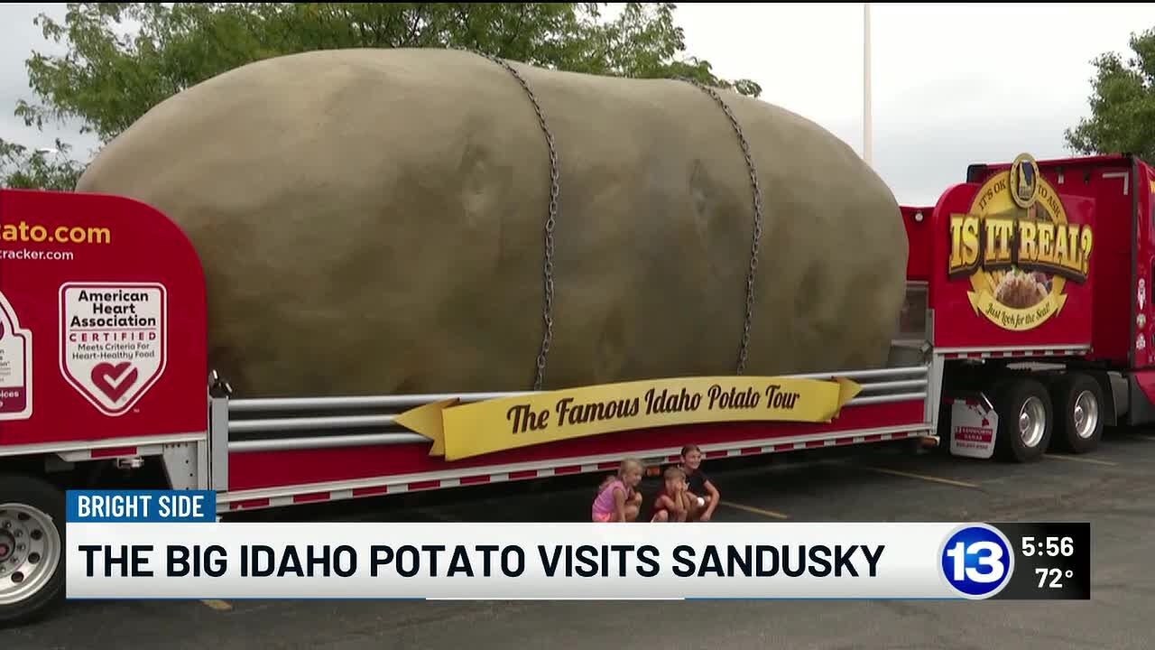 Big Idaho Potato Truck, a 4-ton potato replica, visits Sandusky