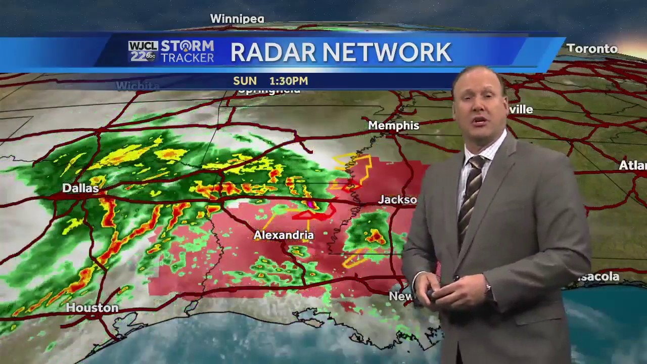 Strong Storms Monday Night into Tuesday - YouTube