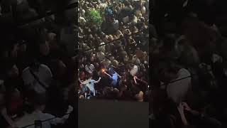 Ζεϊμπέκικα στην αγρυπνία για τον Μαζωνάκη