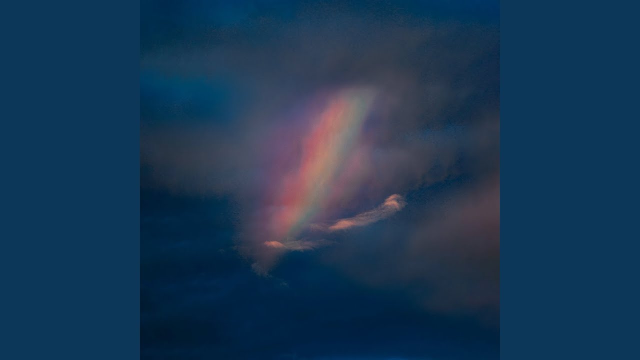 在 YouTube 上觀看「Couch」 在 YouTube 上觀看「Couch」