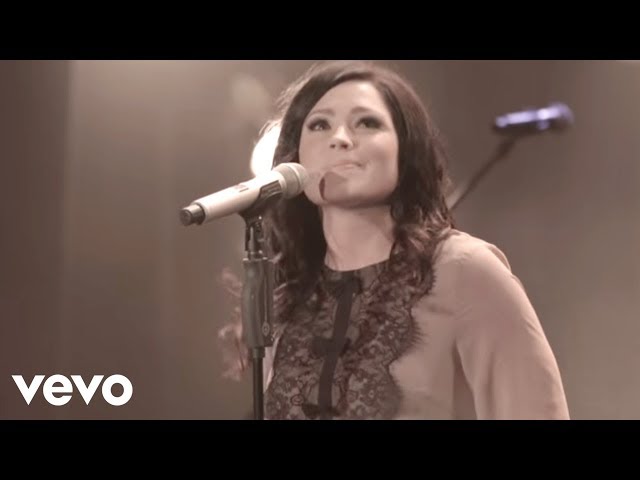 Kari Jobe - Hands to the Heavens