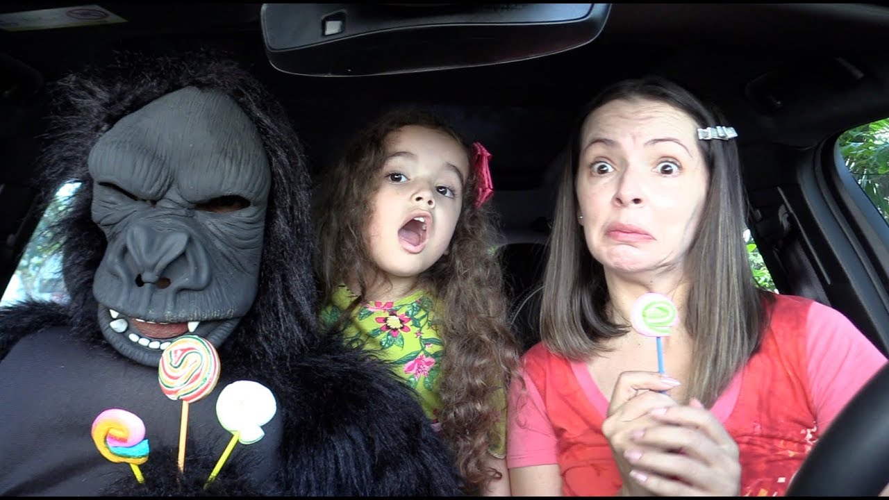 Kids and monkey, Johny Johny Yes Papa