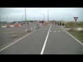 Calais umleitung Über den Parkplatz und da stehen die Flüchtlinge
