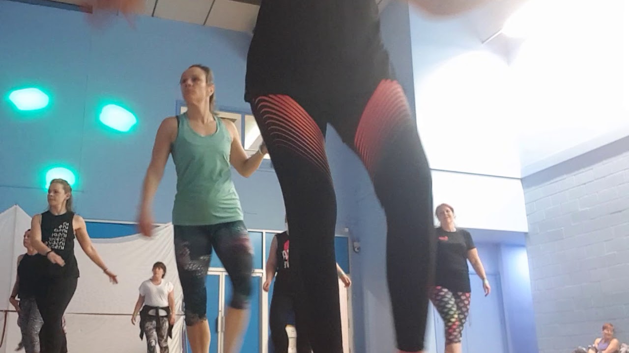 ZUMBA® SUZY (FITSTEPS®) Strictly Ballroom - Bossa nova zumba youtube