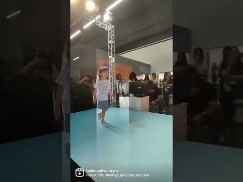 Desfile para Prole Eco Baby na Feira Ópera 2022