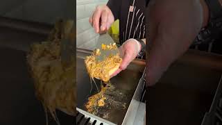 Ini Bukan Burger Tapi Chopped Cheese, Begini Cara Buatnya!
