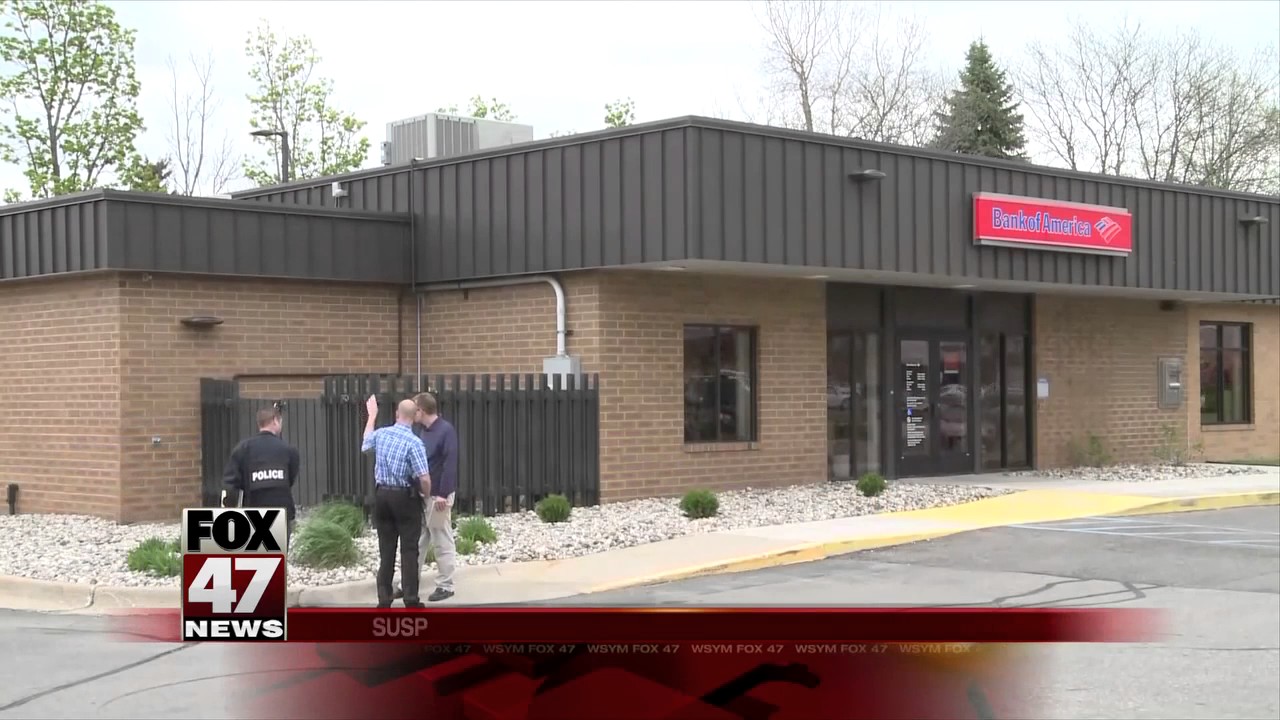 Police looking for bank robbery suspect in East Lansing - YouTube