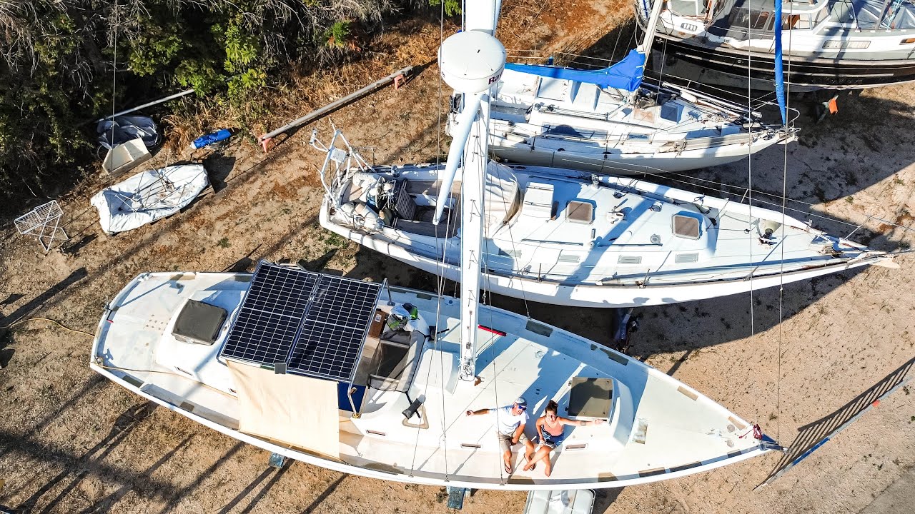 ⁣Building our 1€ Sailboat from scratch (DIY Freezer)