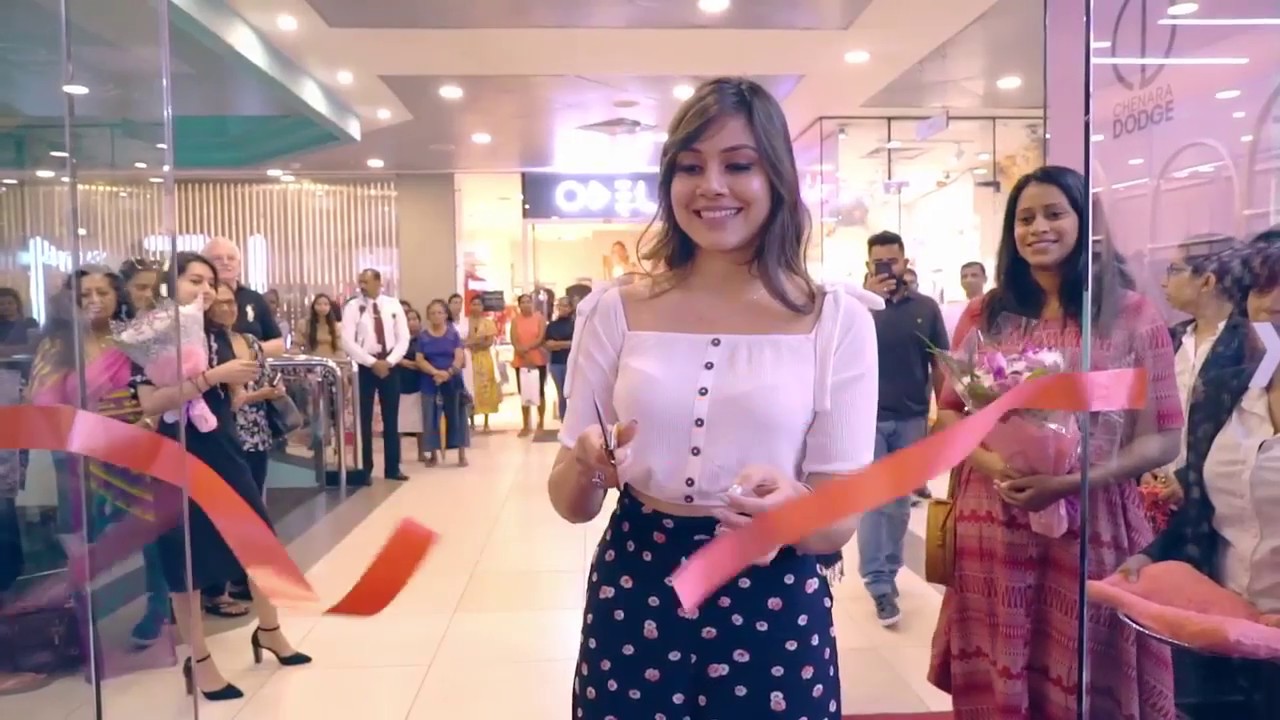 Chenara DODGE : First Flagship Store.