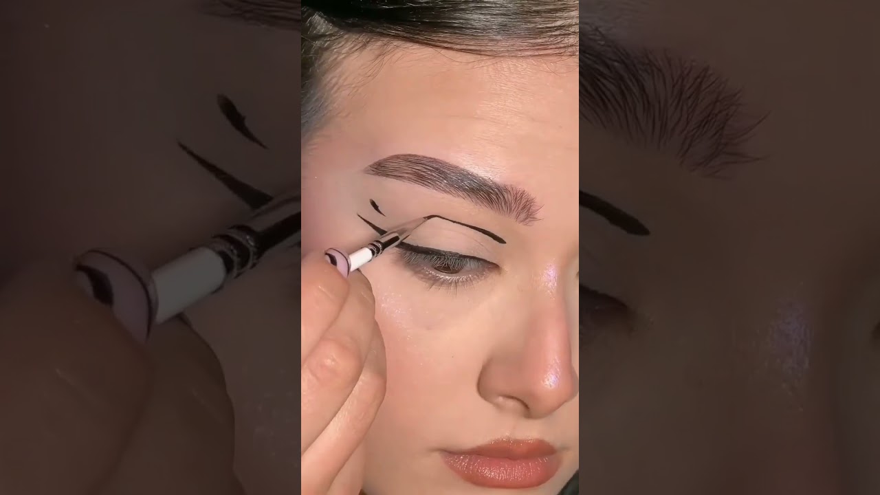 #eyes #eyeliner #beautyhacks #trending #viral #youtubeshorts #shortsvideo @Beauty tutorials