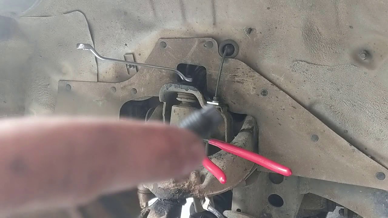 How to replace front shocks on a 1993 Pajero/Montero