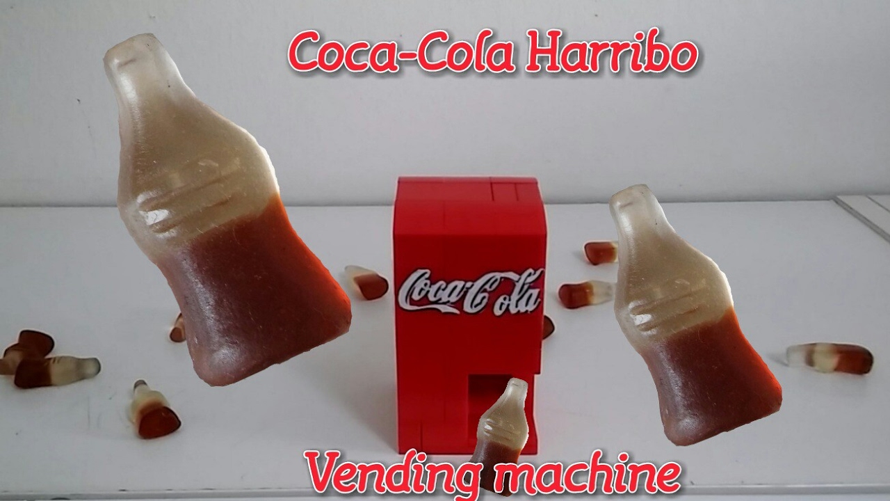 Mini LEGO Coca-Cola vending machine