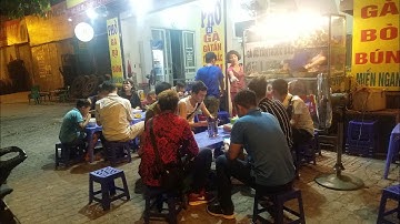 Ăn Phở Hà Nội Đi Máy Bay To Đùng