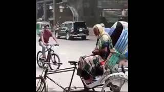 Muhteşem Ezan Okuyor Hintli