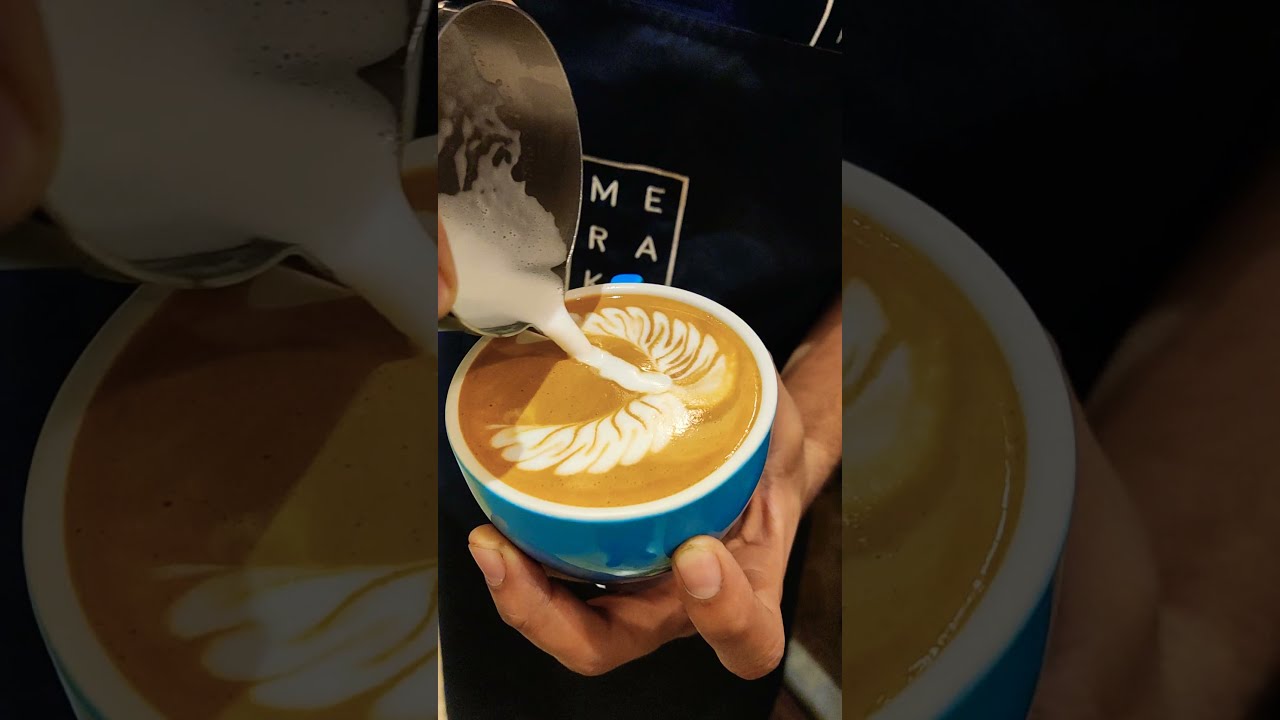 Double Wing Swan Latte Art 🦢 | Design on Coffee Swan #shorts #barista #latteart #cafe